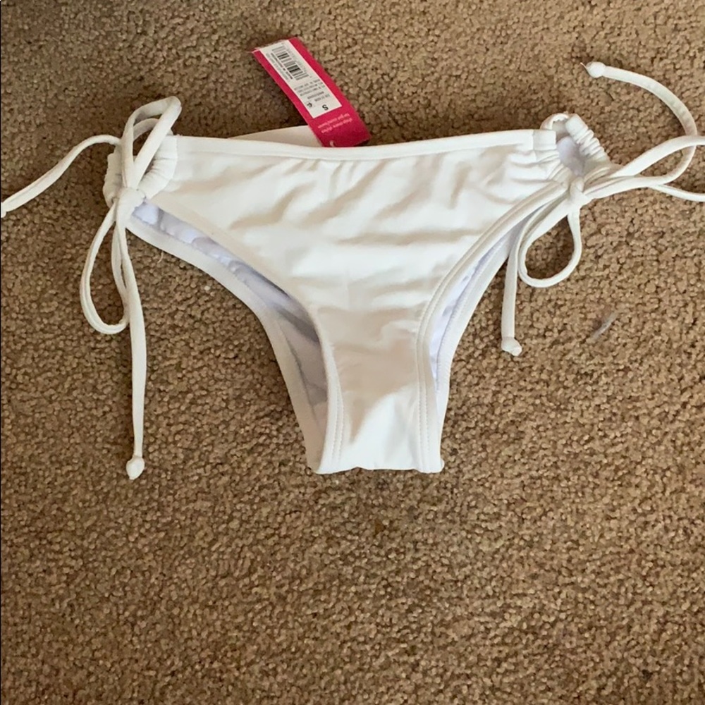 White bikini bottoms